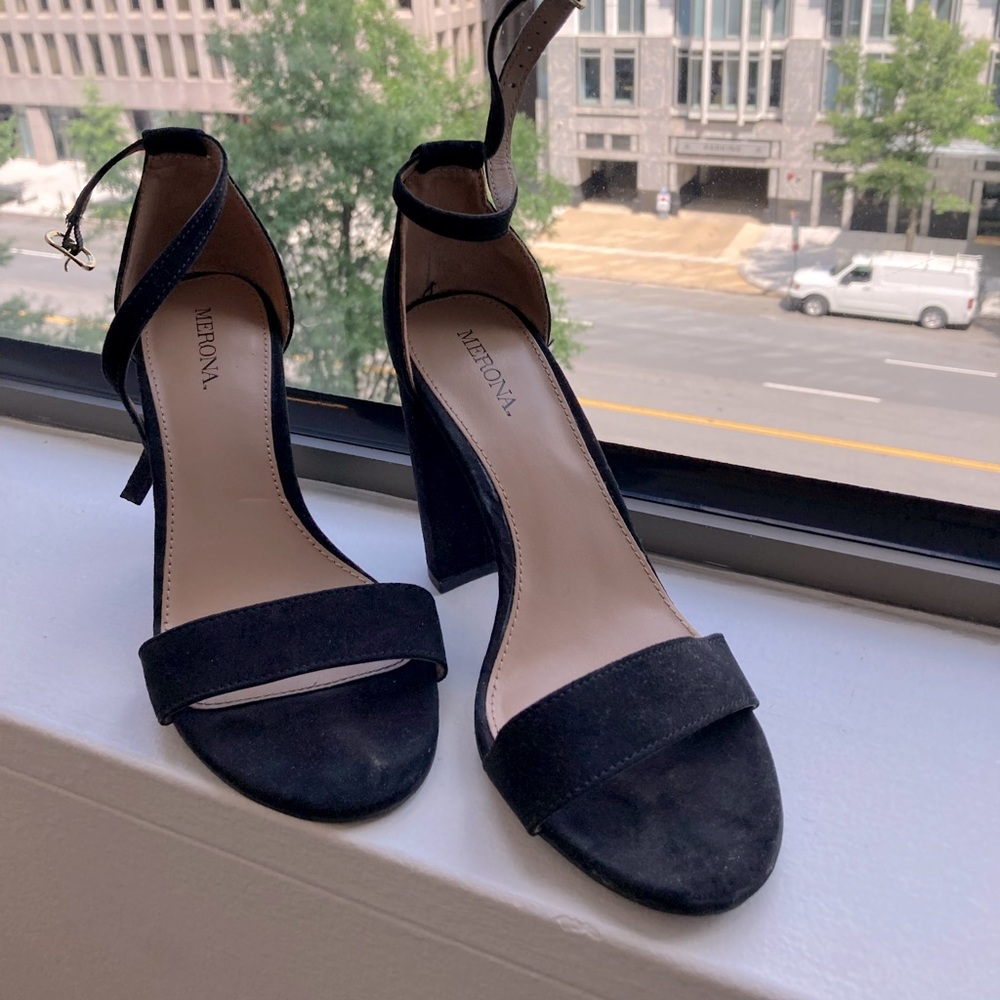 Black Merona block heels